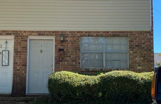 2Bedroom 1.5Bath - $900 - REDUCED RENT!! photos photos