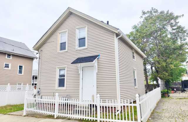 ****Pawtucket/Woodlawn Single Family - $2,895**** Gallery 1