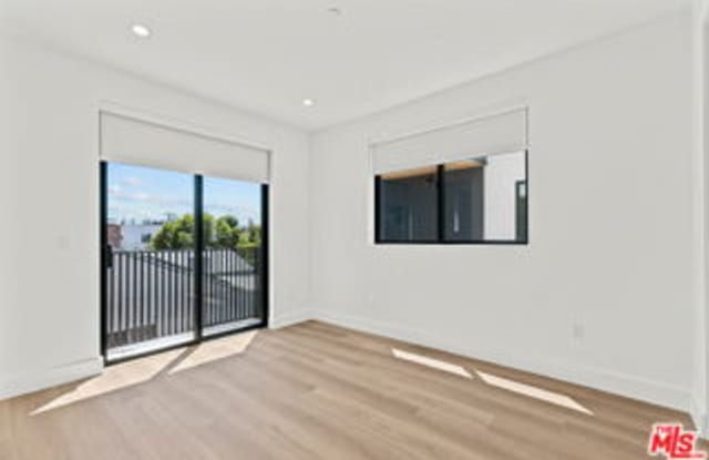 5841 Kester Avenue photos photos