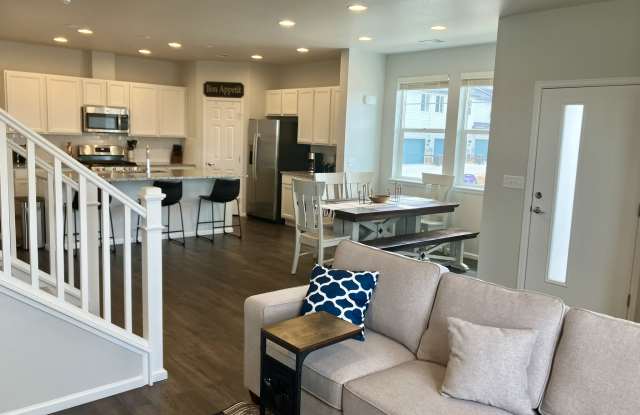 6656 Argonne Street photos photos