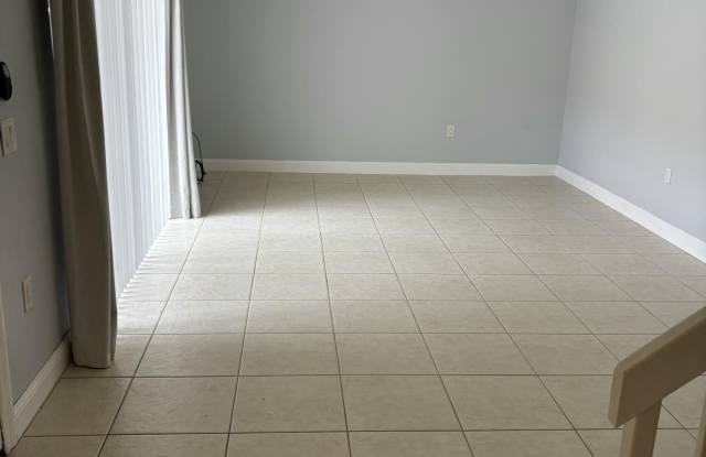 3007 SW SUNSET TRACE Circle Gallery 2