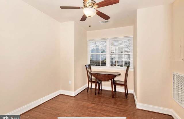 17433 HOSKINSON ROAD Gallery 4