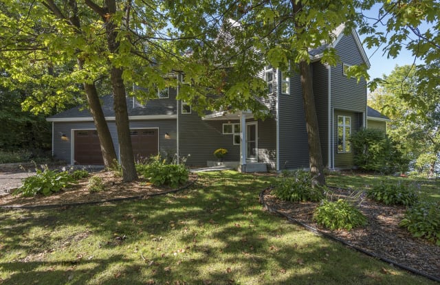 3370 Julian Drive - 3370 Julian Drive, Chaska, MN 55318