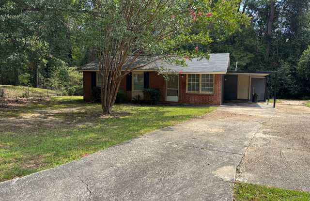 HaP Approved!! Well-Designed 3-Bedroom Home with Den & Comfortable Living Space Gallery 3