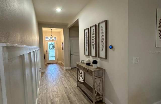 1127 PIPESTONE Place Gallery 4