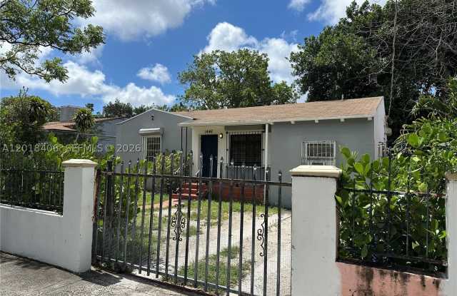 1446 NW 27th St photos photos
