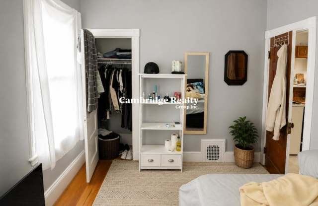 10 Brackett St. Gallery 4