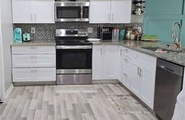 18 Cantamar Court - 18 Cantamar Court, Hampton, VA 23664