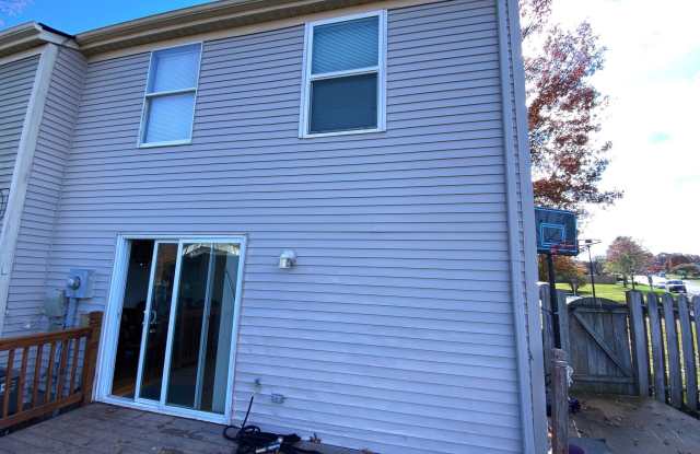 4688 WHITELY COURT Gallery 3