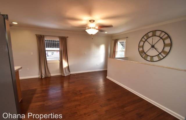 117 W Brookdale Pl Gallery 4