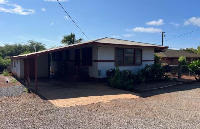 Charming 3-Bedroom Home with Bonus Room – Convenient Kaunakakai Location photos photos