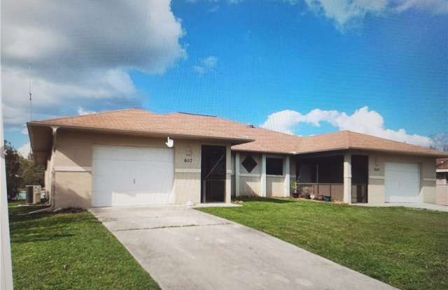 609 SE 8th Street photos photos