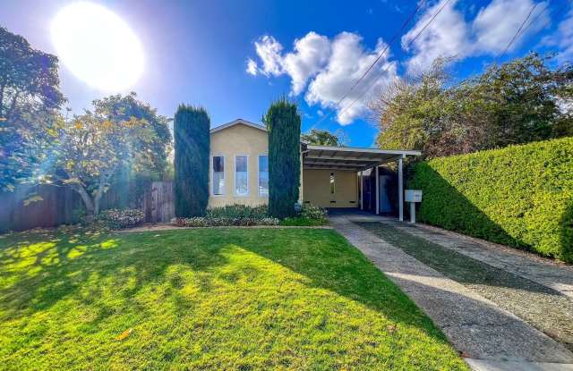 Renovated Two Bedroom Napa House - 2111 Marin Street, Napa, CA 94559