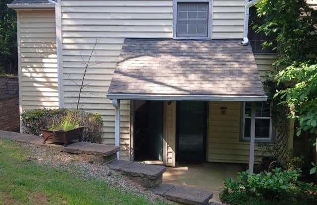 104 Oak Hollow Court photos photos