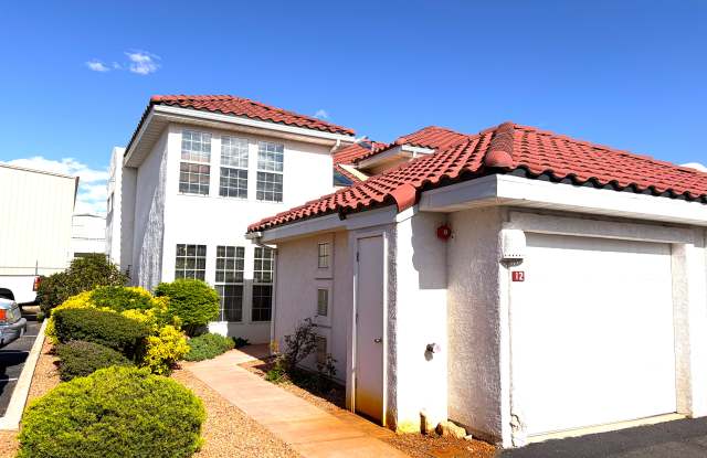 1200 Glen Canyon Dr photos photos