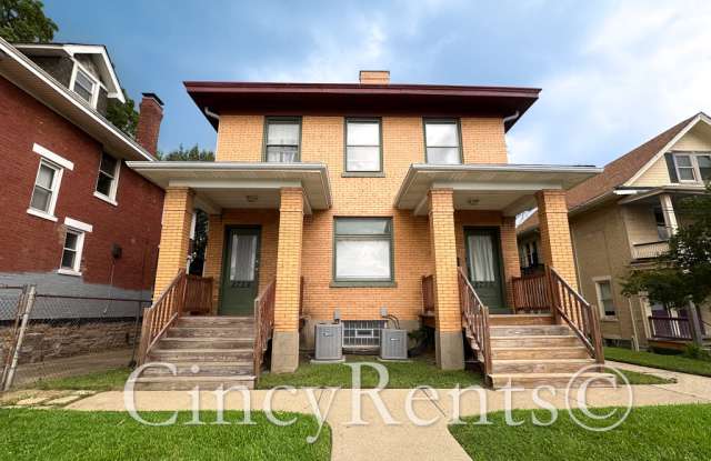 2736 Madison Rd photos photos