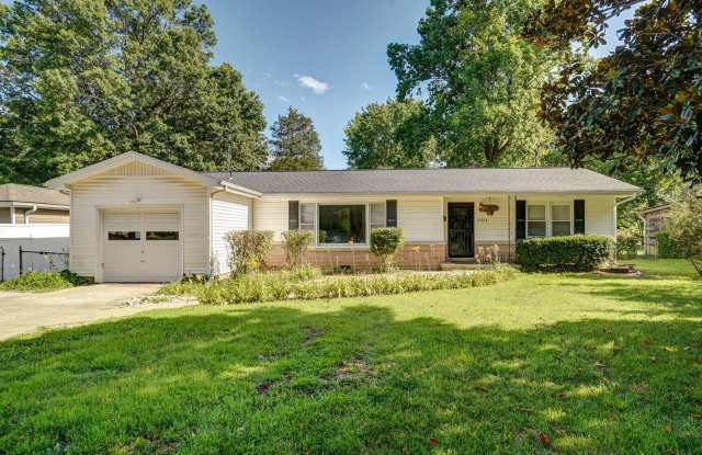 Adorable 3 Bedroom, 1.5 Bathroom House! photos photos
