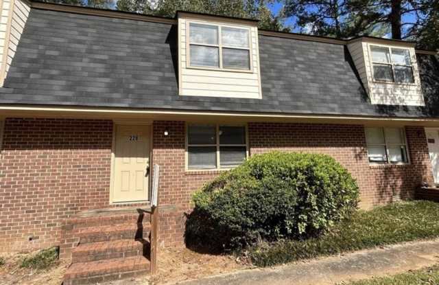 226 Highland Park Dr photos photos