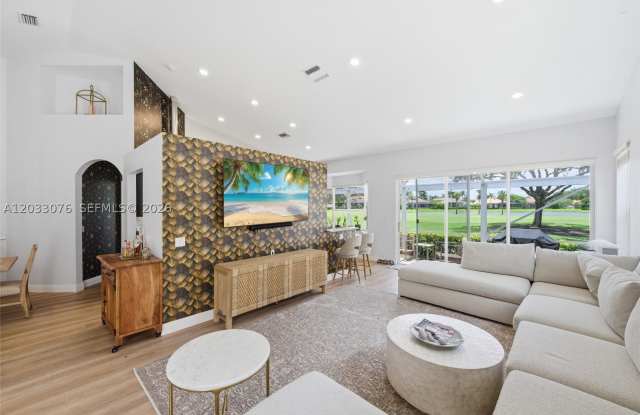 8141 Sandpiper Way Gallery 1