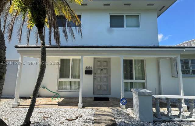8054 Camino Ct Gallery 1