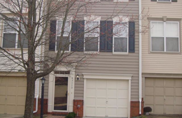 43113 AUTUMNWOOD SQUARE - 43113 Autumnwood Square, Broadlands, VA 20148