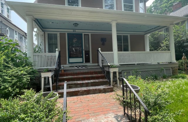 24 Girton Place - UP - 24 Girton Place, Rochester, NY 14607