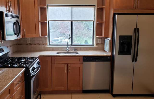 421 WOODMILL DRIVE Gallery 2