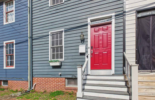 Charming Single Family Home on Grand St w/ Bonus 3rd Room photos photos