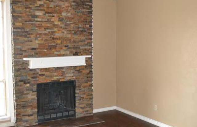 1346 Middleton Dr Gallery 3