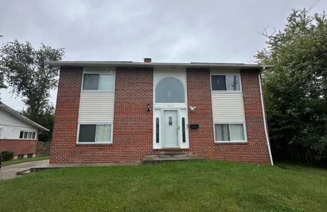 8909 MEADOW HEIGHTS Road Gallery 1