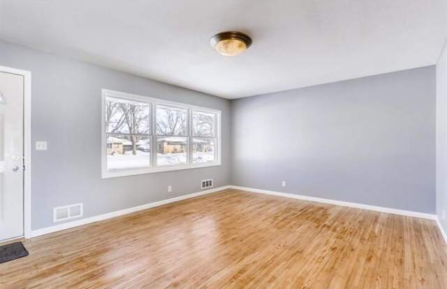 1560 13th Avenue East Gallery 2