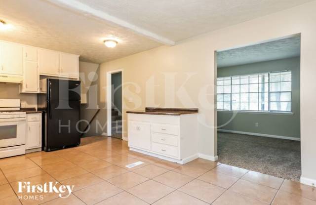 3544 Charlotte Drive Gallery 4