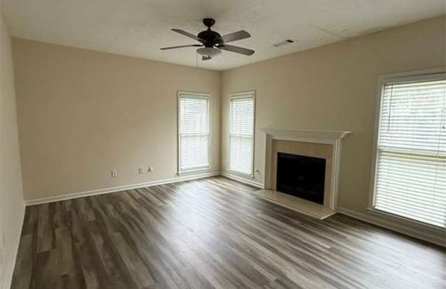 4250 Ivy Run Circle Gallery 4