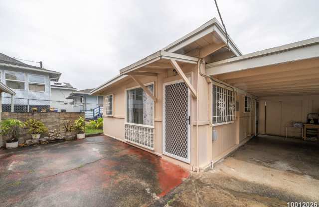 Charming Honolulu Cottage – 1 Bedroom with Secured Parking! Gallery 3