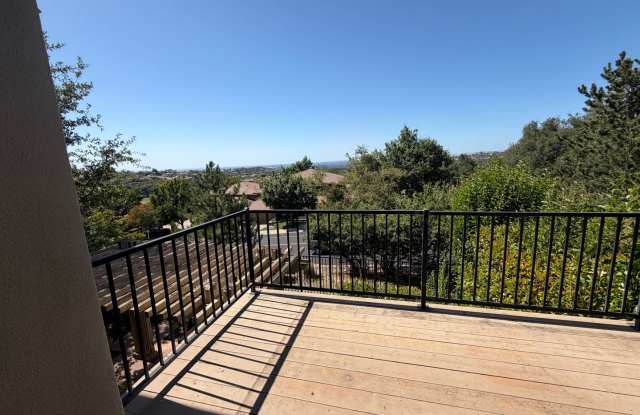 3 bedroom Serrano home with view photos photos