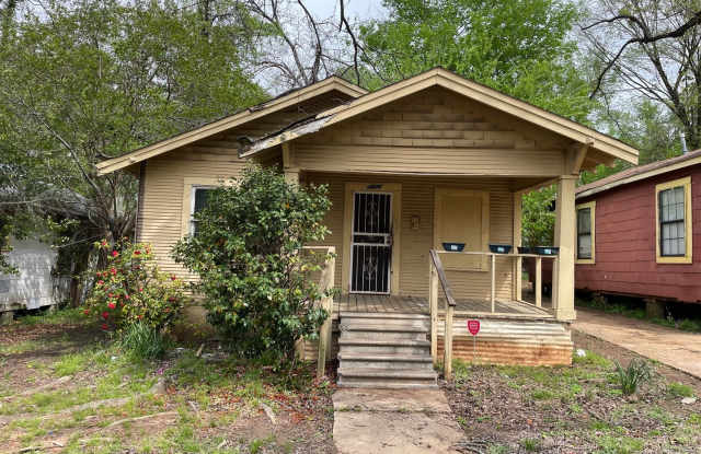 2 Bedroom Home in Queensborough - 3224 Jackson Street, Shreveport, LA 71109