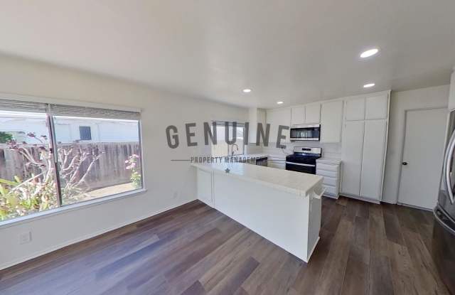 Coming Soon: 3Bd 2Ba Home in Lake Forest photos photos