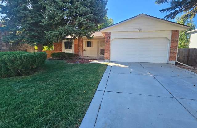 Immaculate Ranch with Large Backyard and Basement in Arvada photos photos