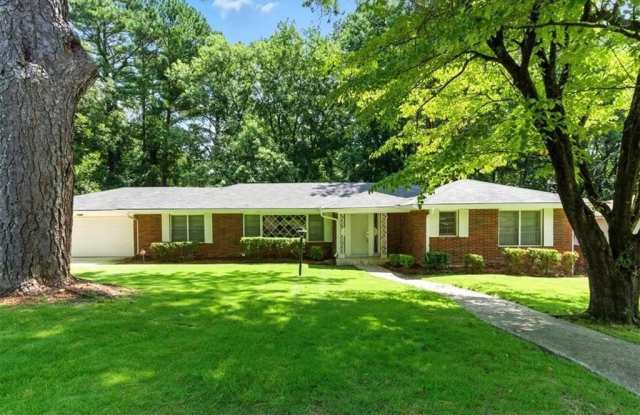 893 Woodmere Drive NW photos photos