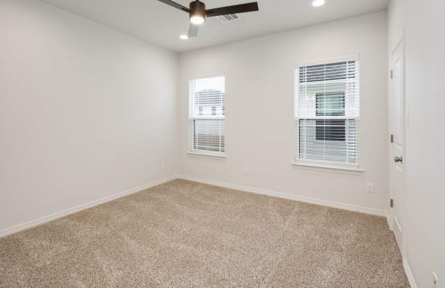 307 Sterling Street - A Gallery 4