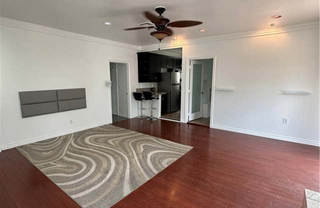 7730 Eastwood Avenue photos photos