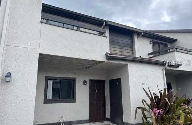 203 EDEN LANE - 203 Eden Lane, Buenaventura Lakes, FL 34743