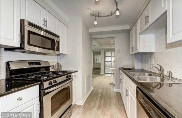 Available Now! 2 Bedroom Condo in Adams Morgan! 10 Minute Walk to Redline Metro! photos photos