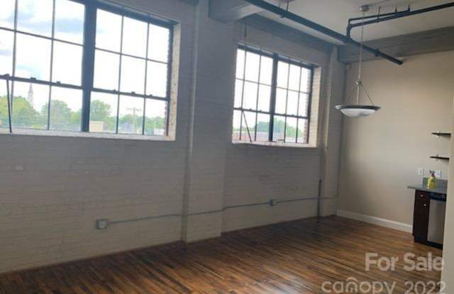 Fantastic loft Condo in Downtown Monroe, NC Gallery 3