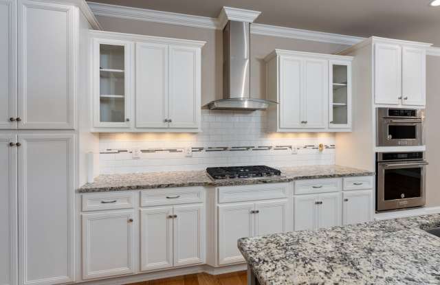 4021 Yorke Meadow Court Gallery 3