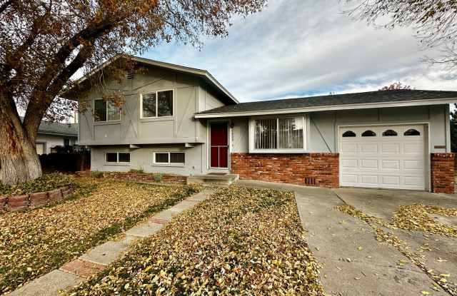 4 Bedrooms, 3 Bath Home in Northwest Reno photos photos