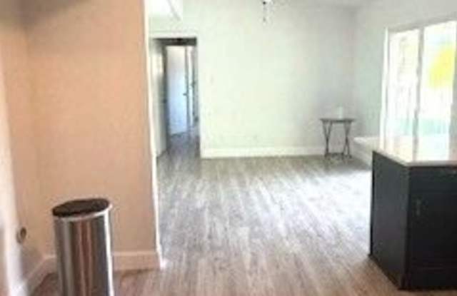 2012 N Skylane Drive Gallery 2