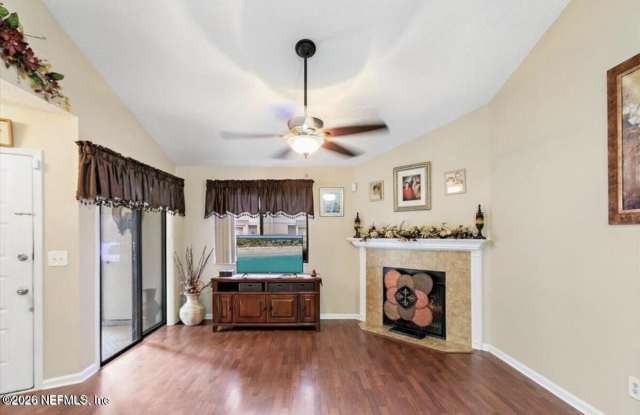 3801 CROWN POINT Road Gallery 3