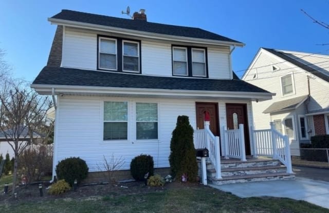 55 Nieman Avenue - 55 Nieman Avenue, Lynbrook, NY 11563