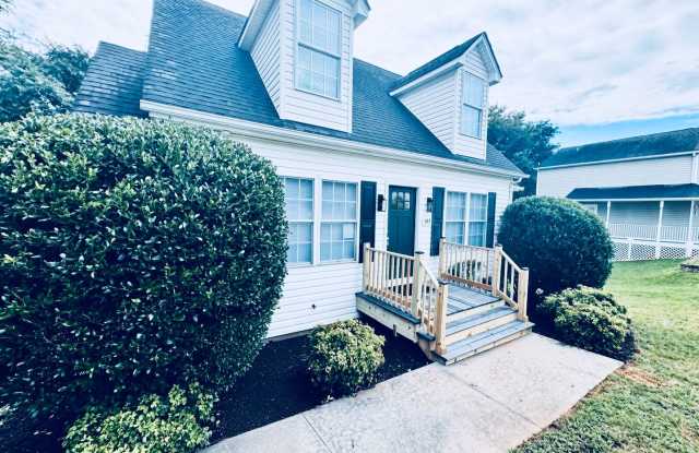 Nicely Renovated Home Behind Wyndhurst photos photos